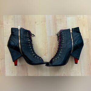 Unique Leather Open-Toe Ankle Boot. Rare!!